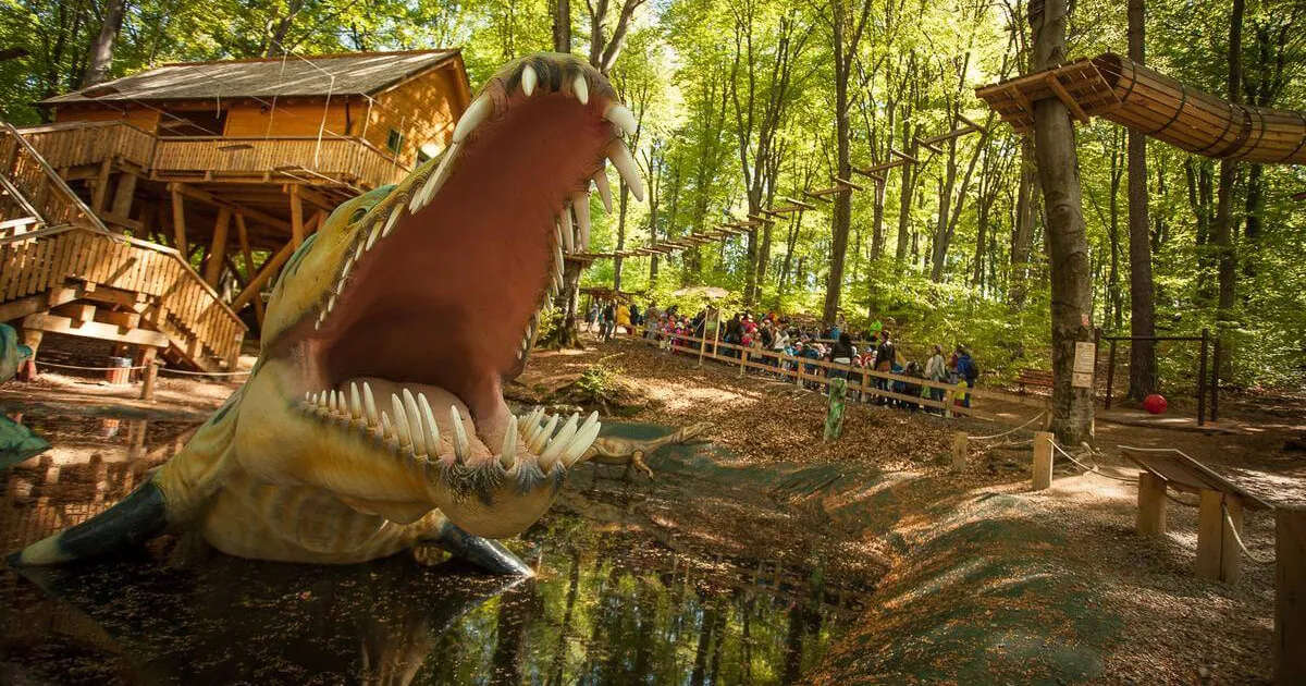 Dino Parc Rasnov, parc tematic pentru familii